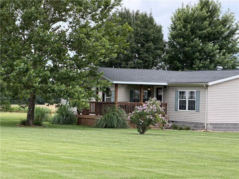 Photo of 2399 Poplar Road, Fort Scott, KS 66701 (MLS # 2628254)
