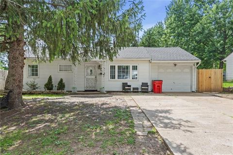Photo of 5308 N Michigan Avenue, Kansas City, MO 64118 (MLS # 2625580)