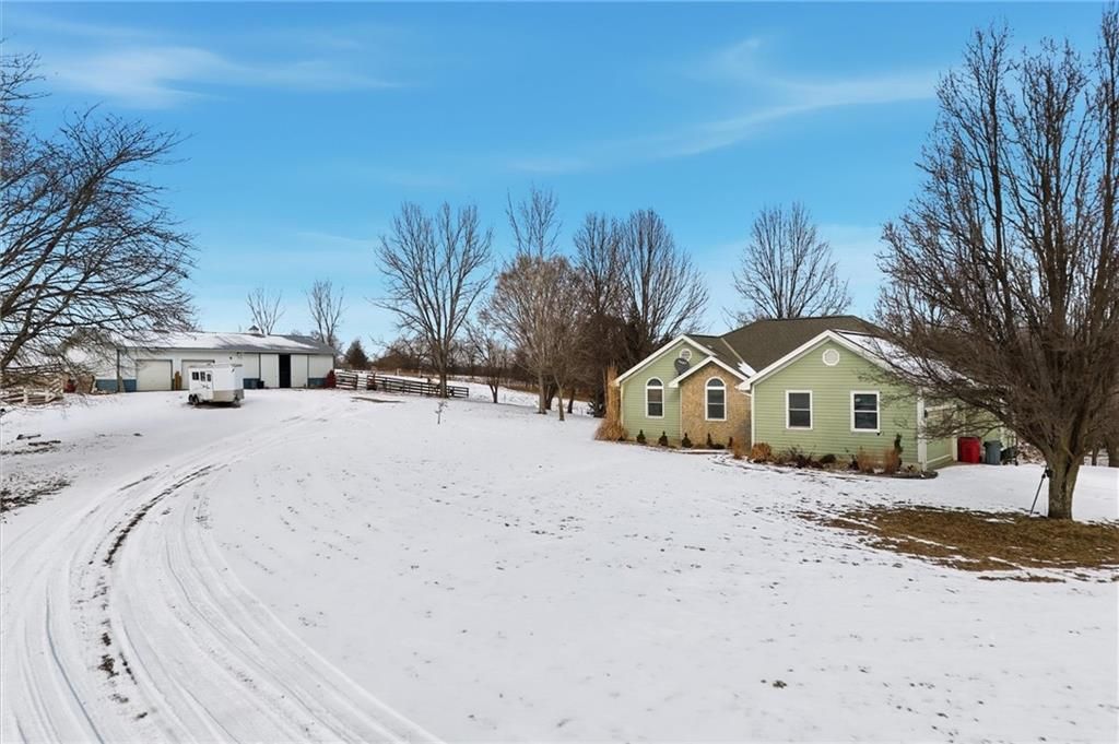 Photo of 15420 NE 162nd Street, Kearney, MO 64060 (MLS # 2599031)