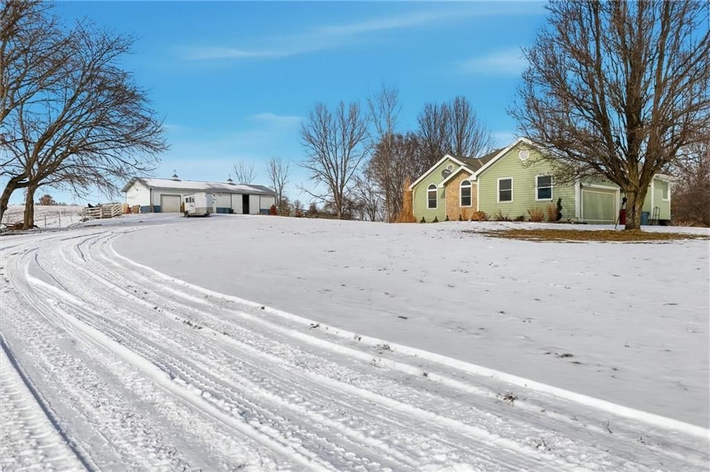 Photo of 15420 NE 162nd Street, Kearney, MO 64060 (MLS # 2599031)
