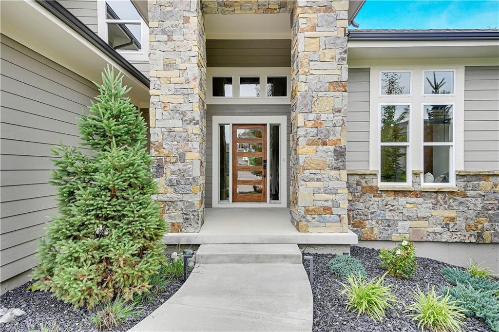 11212 W 170th Place