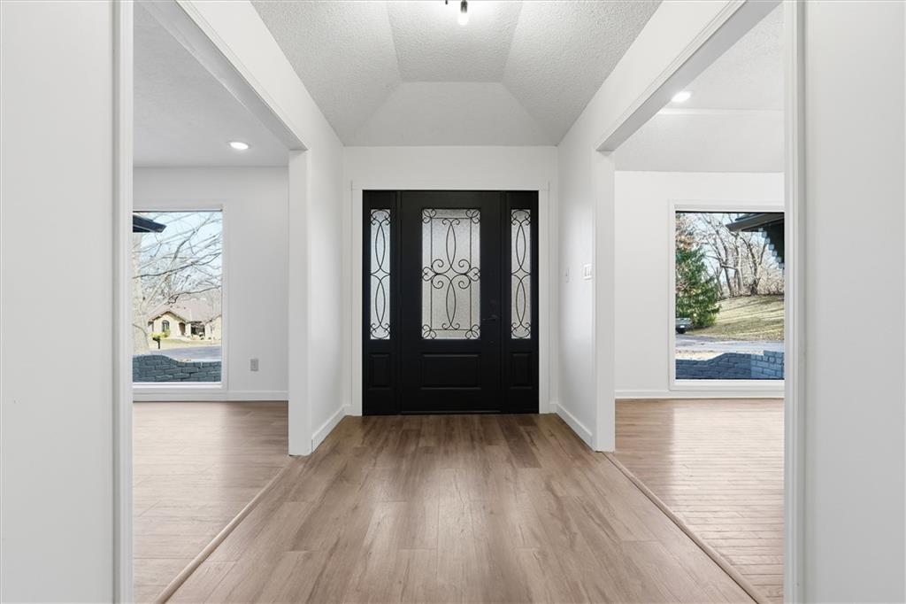1038 N Woodland Court
