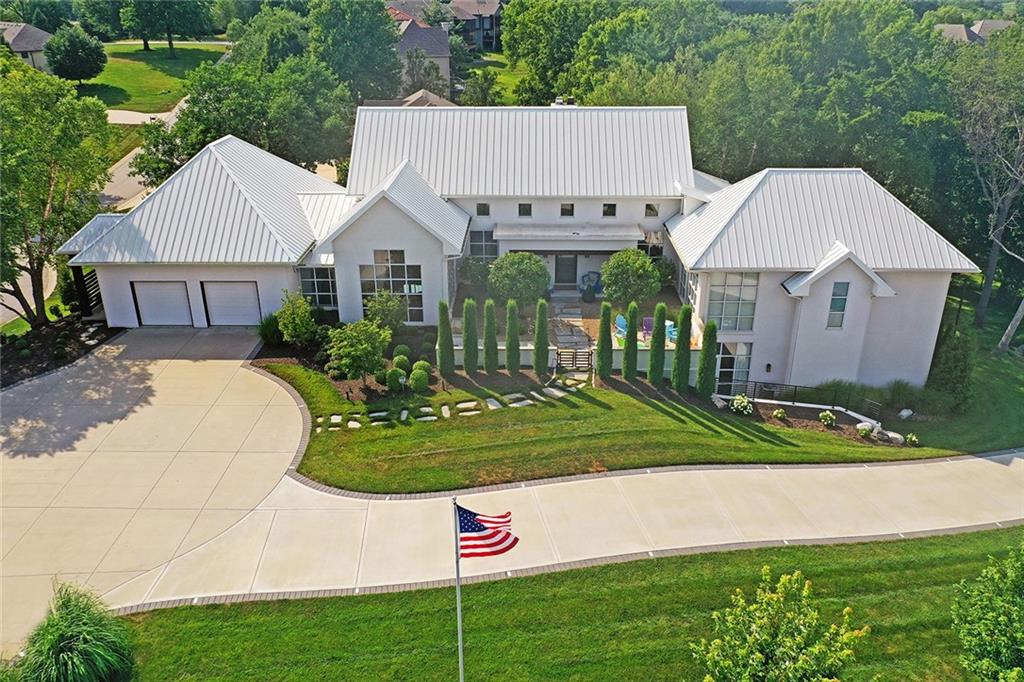 6949 Watson's Country Lane