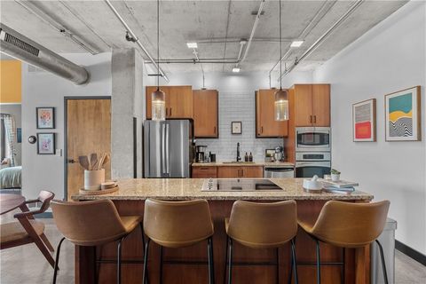 4141 Pennsylvania Avenue 402 Kansas City MO 64111
