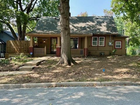 703 N 12th Street, Leavenworth, KS 66048 - #: 2574222