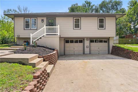 Photo of 1504 Lawndale Avenue, Pleasant Hill, MO 64080 (MLS # 2638712)