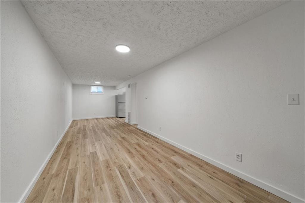 1000 Twin Oaks Terrace