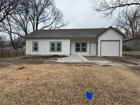 525 N Cedar Street, Ottawa, KS 66067 - MLS#: 2562023