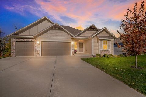 804 NW Hickory Ridge Drive Grain Valley MO 64029