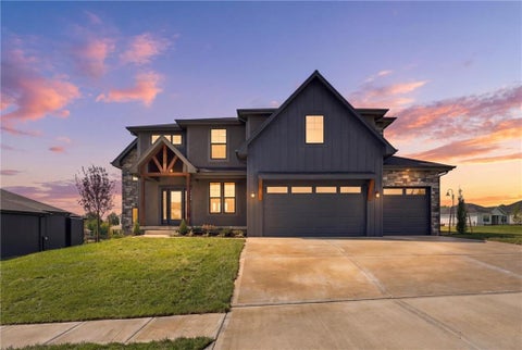 2700 NE Crestview Street, Blue Springs, MO 64029 - #: 2606700