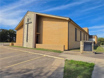 417 S Walnut Street Garnett KS 66032