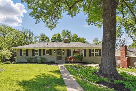 5056 Woodson Road, Mission, KS 66202 - #: 2546827