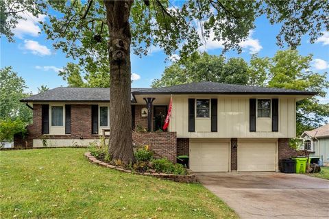 2004 Maverick Trail, Harrisonville, MO 64701 - #: 2578245