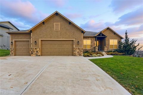 5920 S National Drive Parkville MO 64152