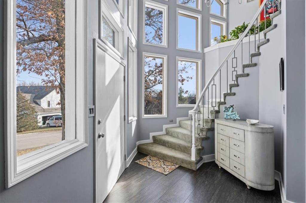 1112 NE Long Ridge Road