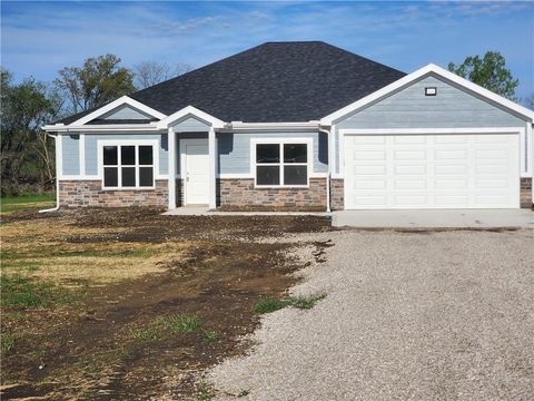 MLS: 2524241
