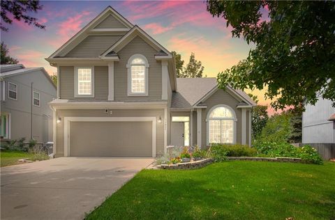 Photo of 11934 S Monroe Street, Olathe, KS 66061 (MLS # 2569617)