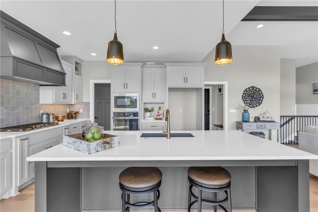 15197 W 168th Place