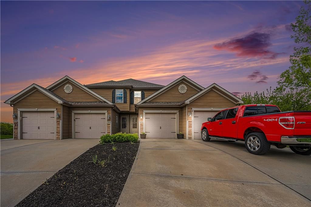 Photo of 11684 N Ewing Avenue, Kansas City, MO 64156 (MLS # 2592697)