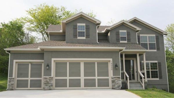 5554 THOUSAND OAKS DR, KANSAS CITY, MO 64152 - Image f70f9ef8a1d2497d4877e02ebbfc82d8/915712747