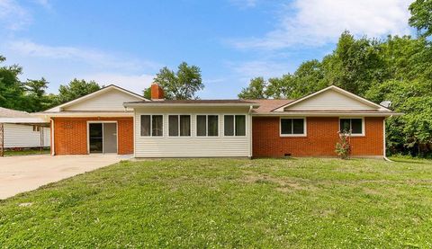 1036 Vilas Street Leavenworth KS 66048