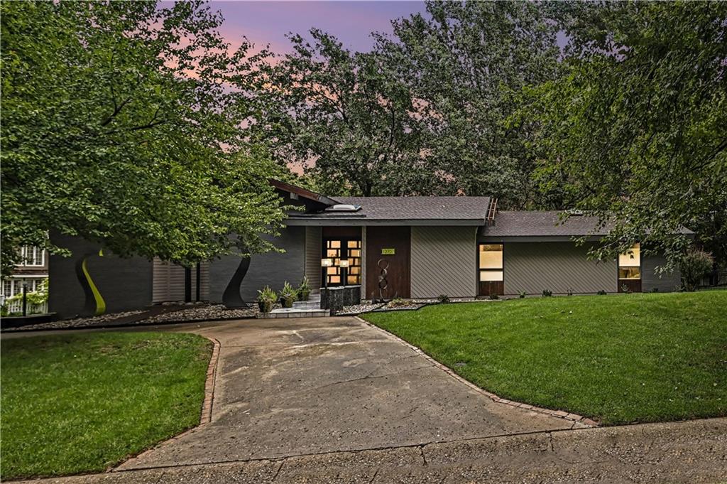 12707 Cherokee Lane