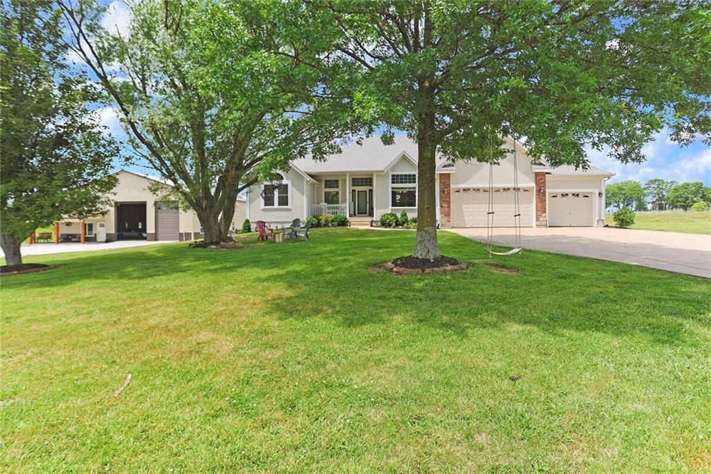 19112 Autumn Lane