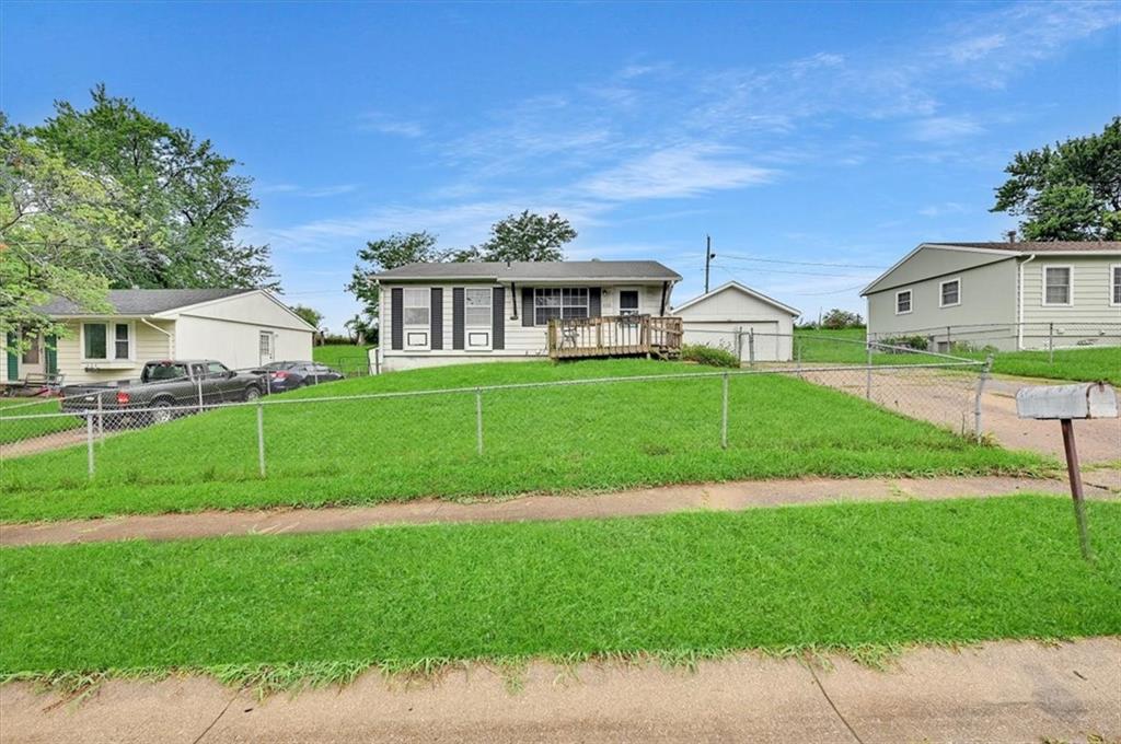 426 N 83rd Place