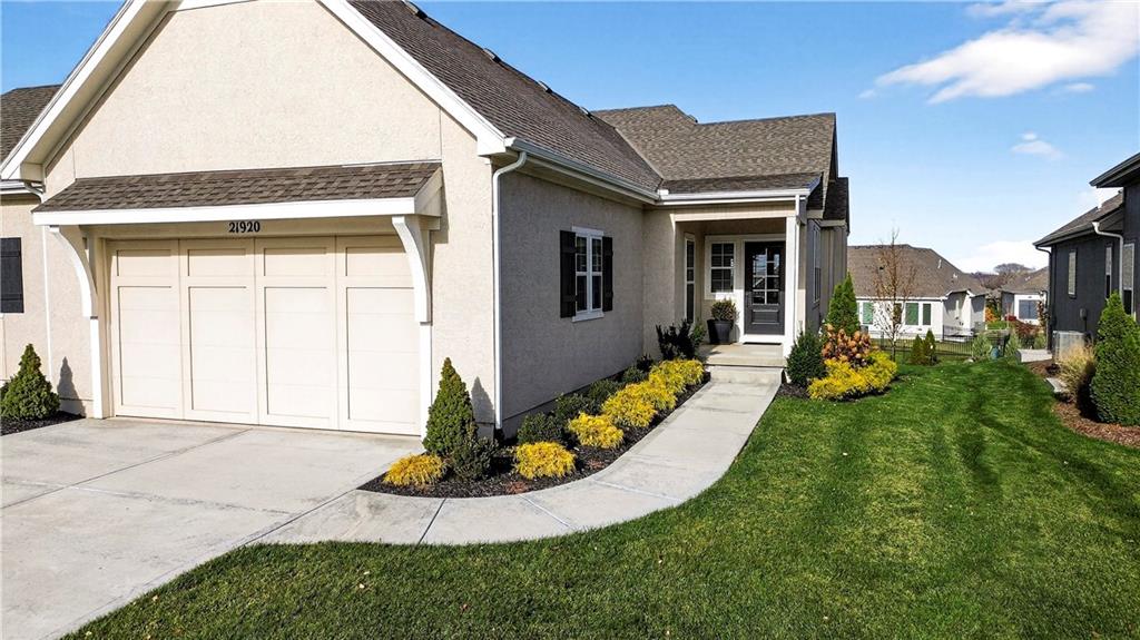 21920 W 82nd Terrace