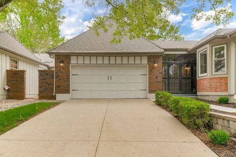 12800 Cambridge Road, Leawood, KS 66209 - #: 2543108