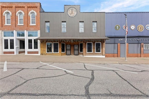 116 N 3RD ST, BURLINGTON, KS 66839 - Image f7aa836c3c5d33f0e63c2cc7bdc8651f/1529840277