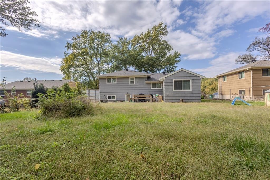 2937 N 74th Street