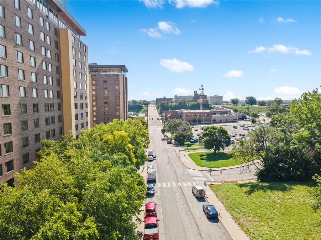 600 E 8TH Street 2M