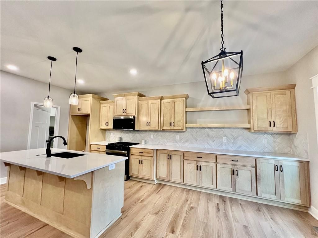 Photo of 1909 Longview Drive, Liberty, MO 64068 (MLS # 2584458)