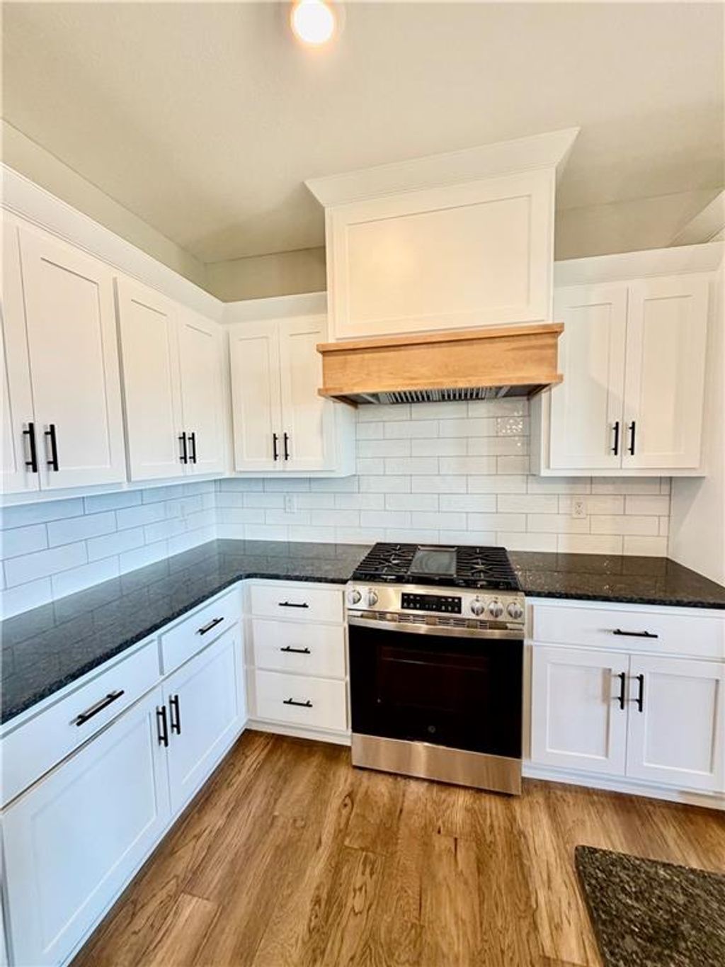 Photo of 1909 Longview Drive, Liberty, MO 64068 (MLS # 2584458)