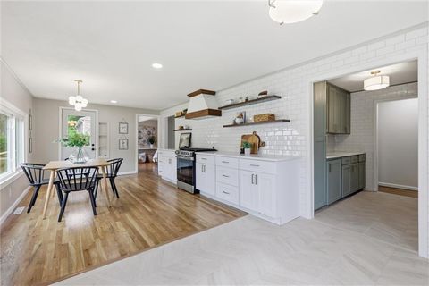907 NE 61st Street, Kansas City, MO 64118 - MLS#: 2621600