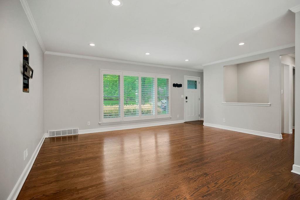 5826 FONTANA Drive