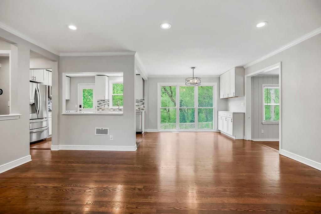 5826 FONTANA Drive