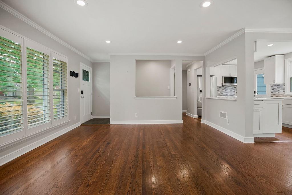 5826 FONTANA Drive
