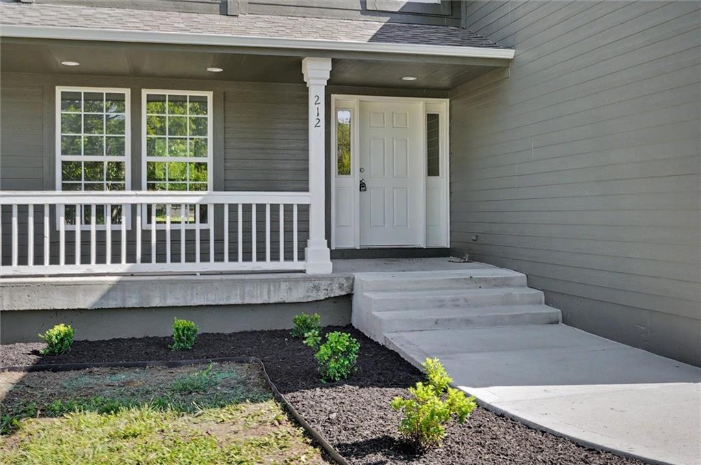 212 Hillside Drive