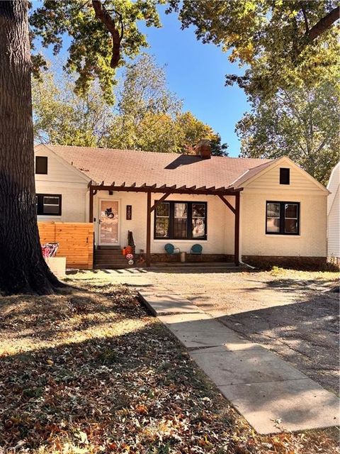 7603 Main Street Kansas City MO 64114