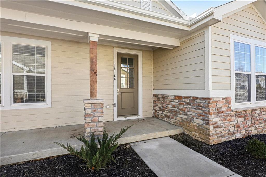 16166-16177 Fontana Street