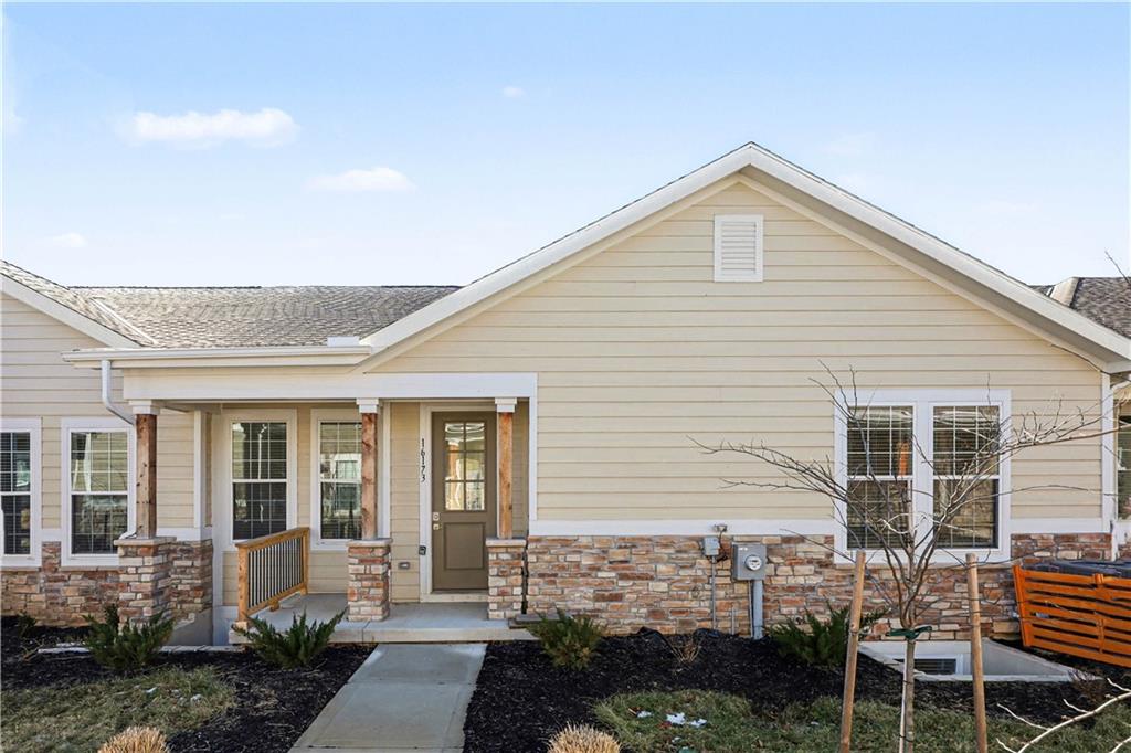 16166-16177 Fontana Street