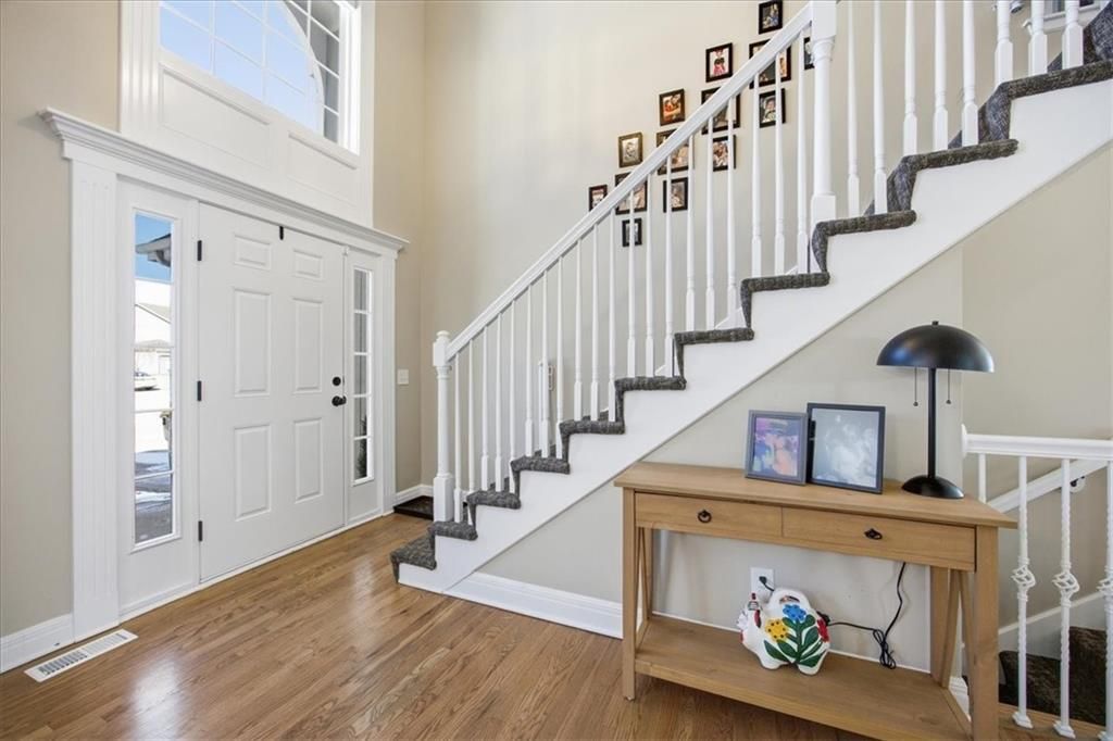 Photo of 10719 N Manning Court, Kansas City, MO 64157 (MLS # 2598773)