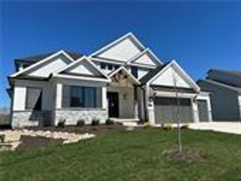 2734 SW Heartland Road Lee's Summit MO 64082
