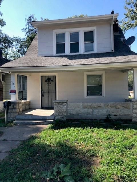Photo of 300 Bellaire Avenue, Kansas City, MO 64123 (MLS # 2578964)