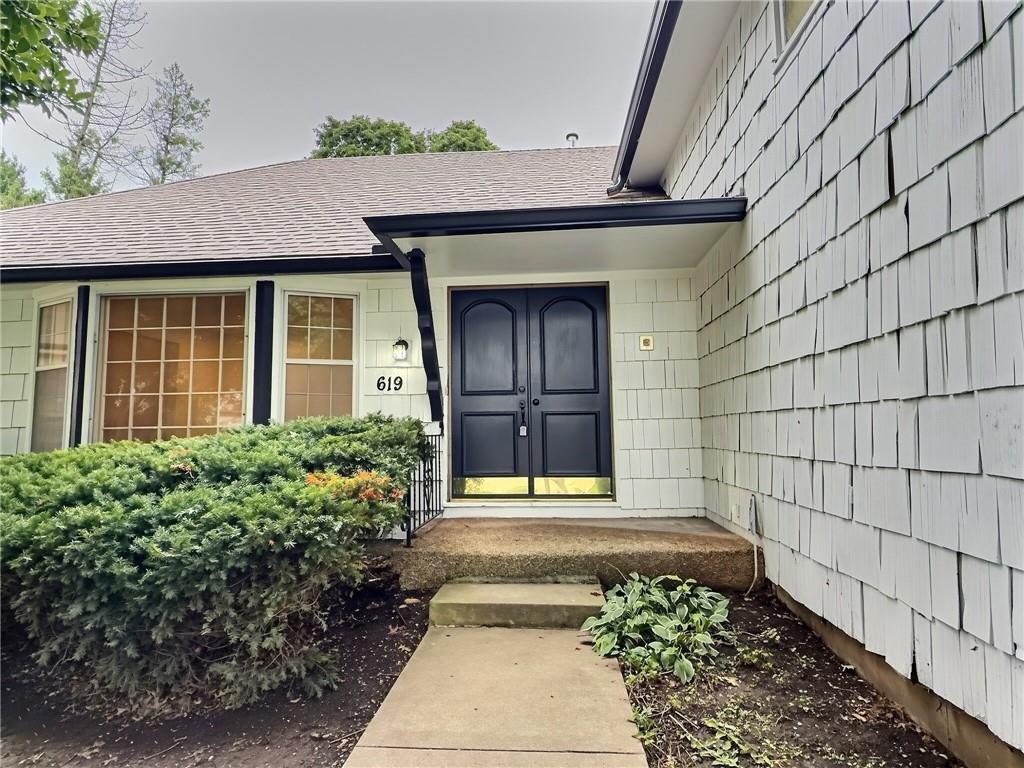 619 W 114th Terrace