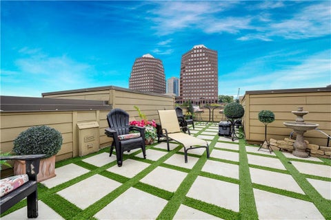 Photo of 4530 Mill Creek Parkway #104, Kansas City, MO 64111 (MLS # 2647926)