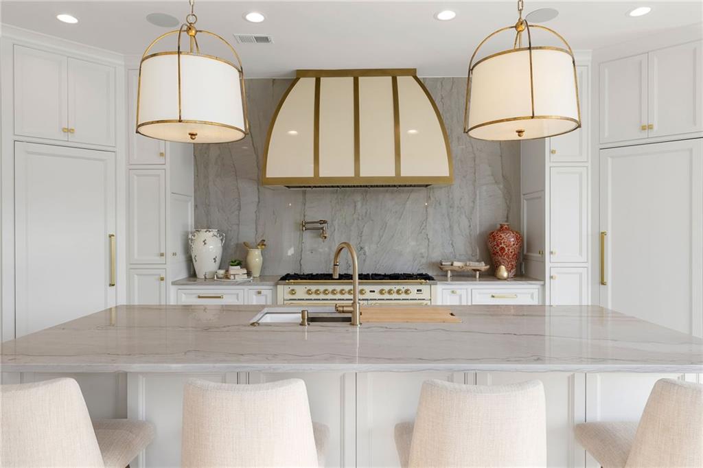 17040 S Highland Ridge Drive