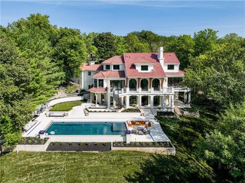 Photo of 17040 S Highland Ridge Drive, Loch Lloyd, MO 64012 (MLS # 2597814)